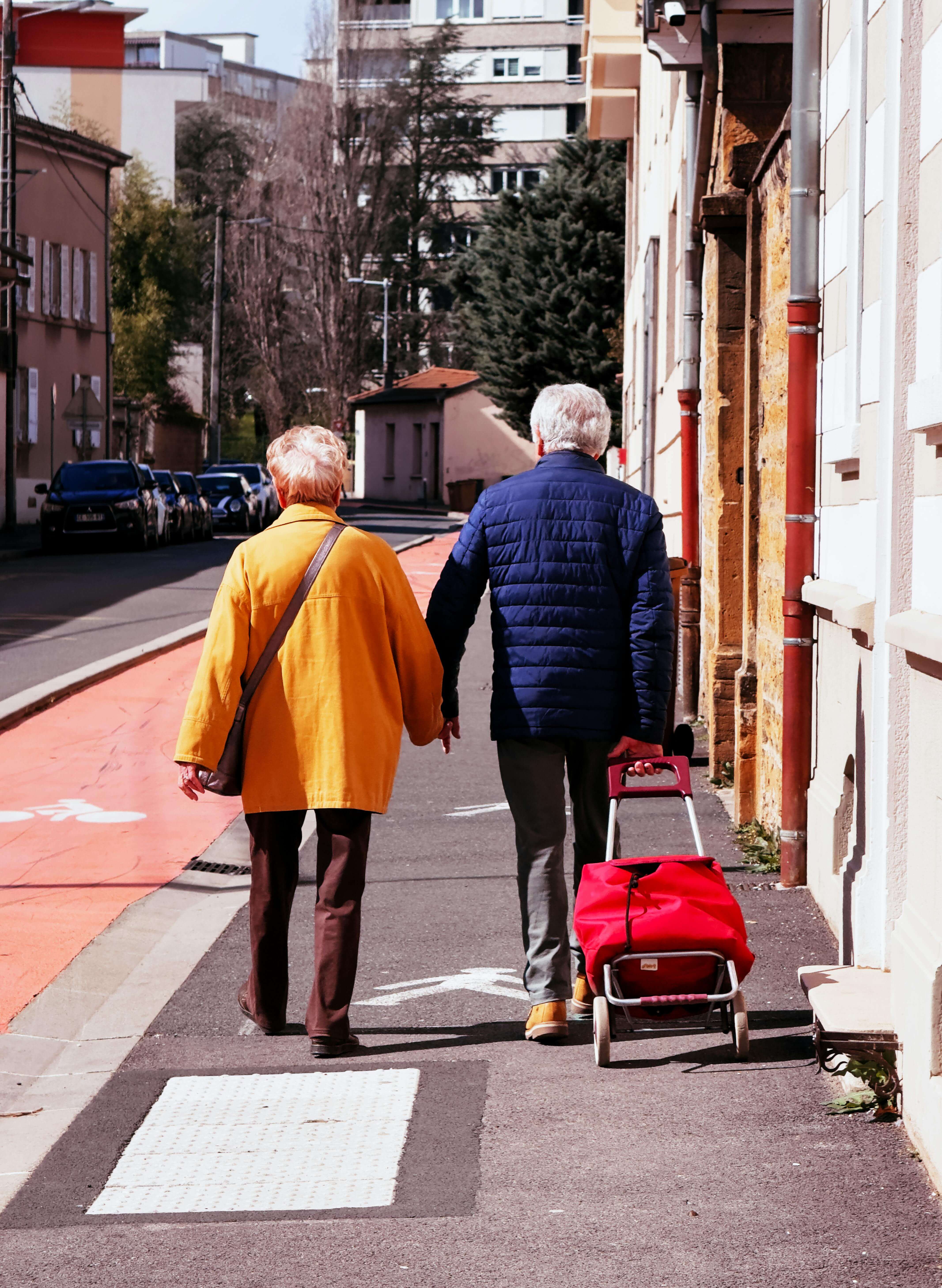 어른이라는 이름 아래 감정을 억누르던 나에게
