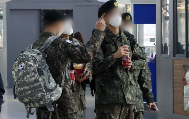 군인 휴가 종류와 기간 및 혜택 알아보기: 에버랜드 무료, 숙박 할인 혜택까지!