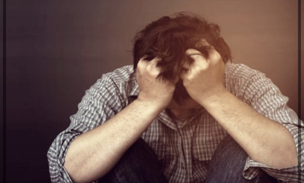 외 치질이 생기면: 증상과 치료방법.