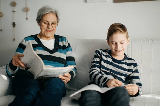 할머니와 아들 사진 