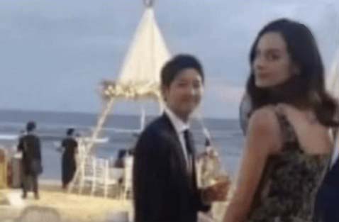 케이티 루이스 사운더스 송중기