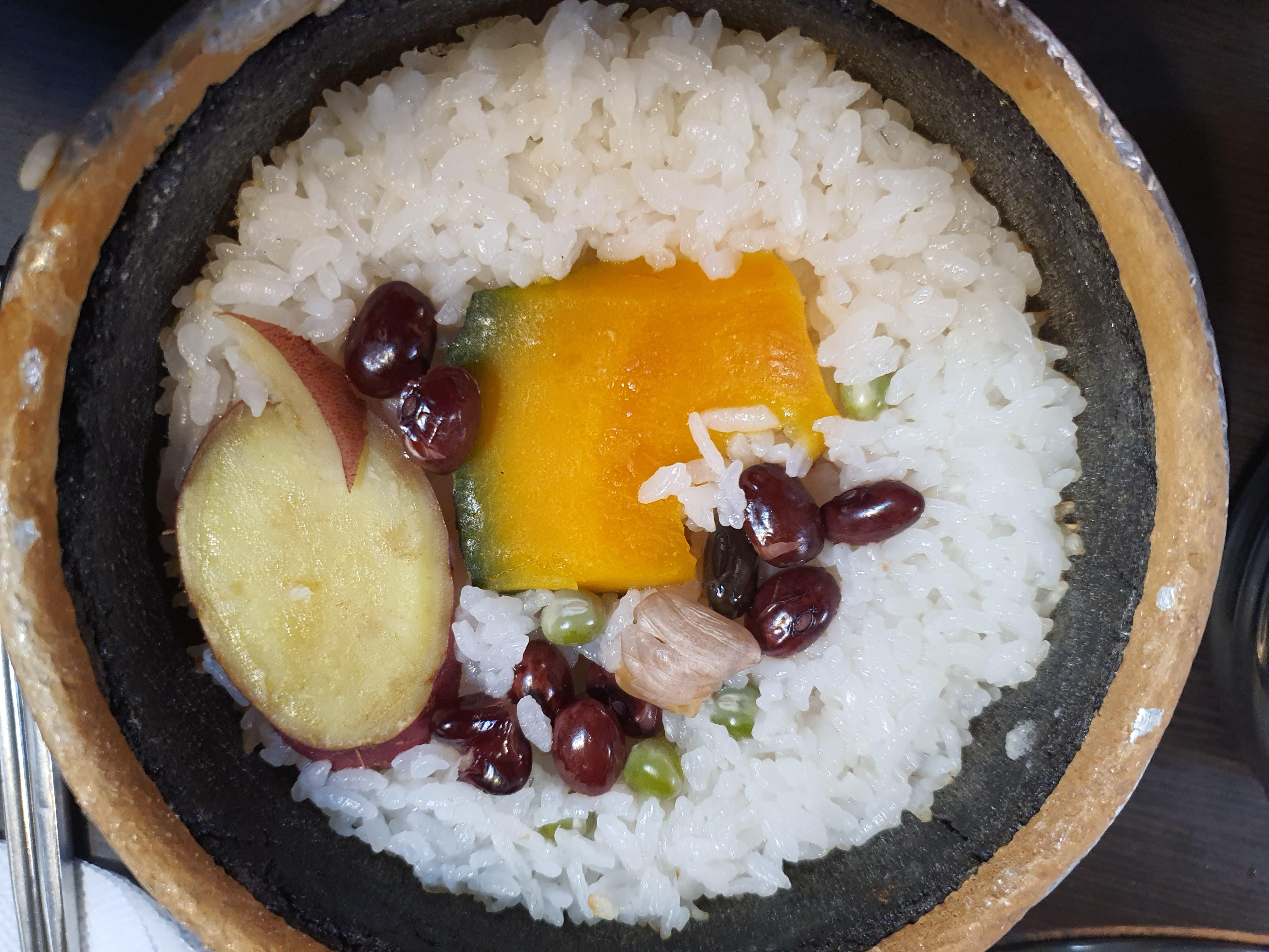 돌솥잡곡밥