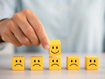 챗봇의 고객만족 서비스를 상징하는 스마일 이미지