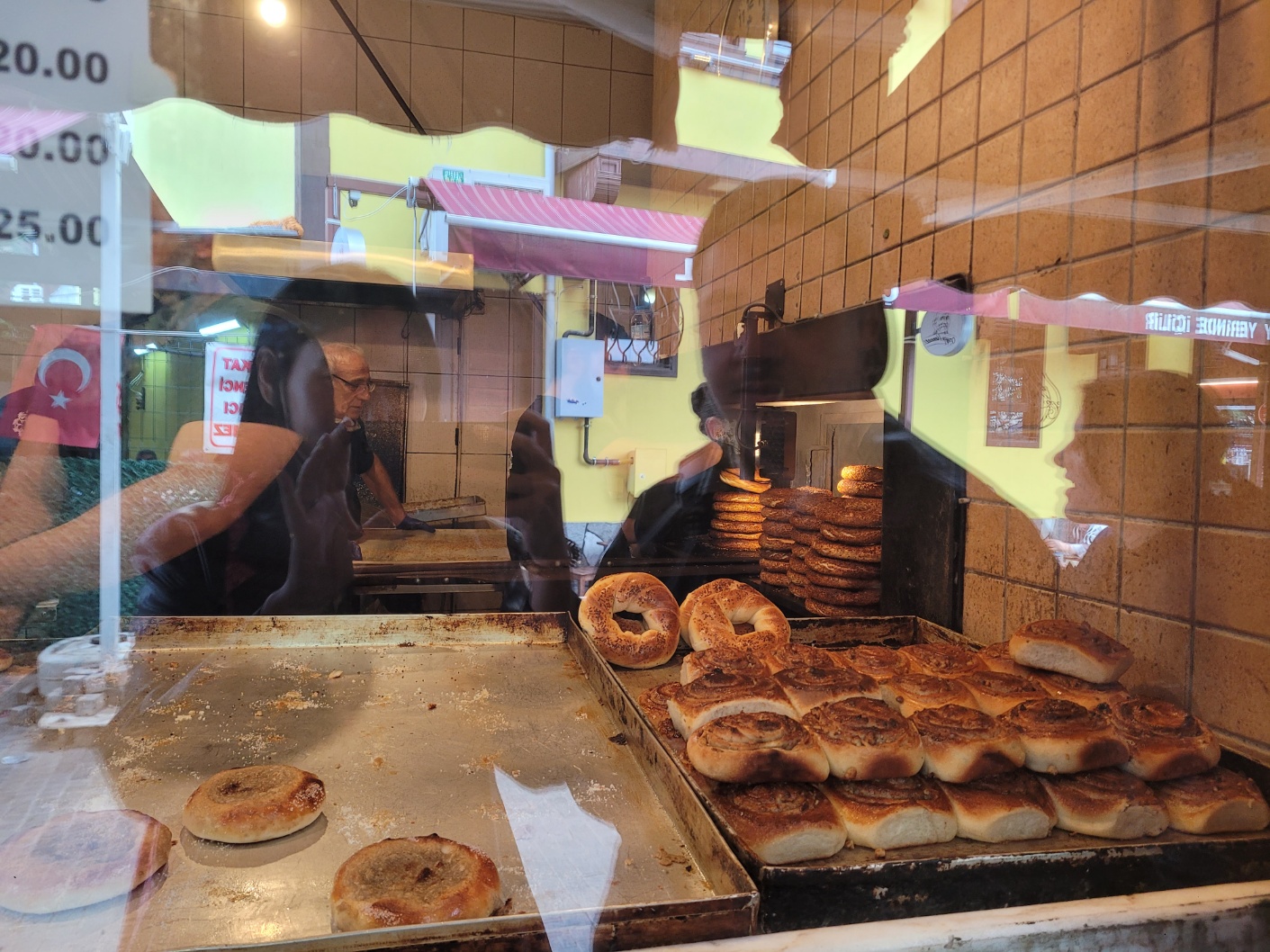 시미트 굽는 중