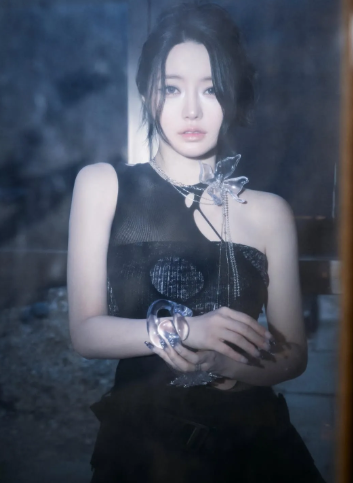 FIFTY FIFTY (피프티 피프티) STARSTRUCK