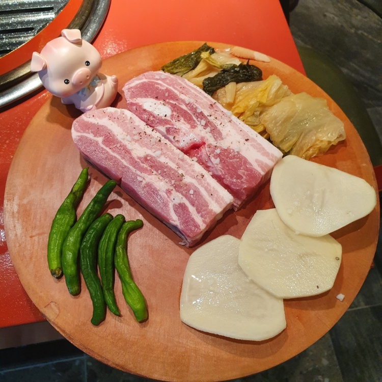 경기도 이천에서 맛보는 최고의 맛! 국내 유일 명품 삼겹살 맛집 추천 생방송투데이 리얼맛집 오늘방송 맛의 승부사