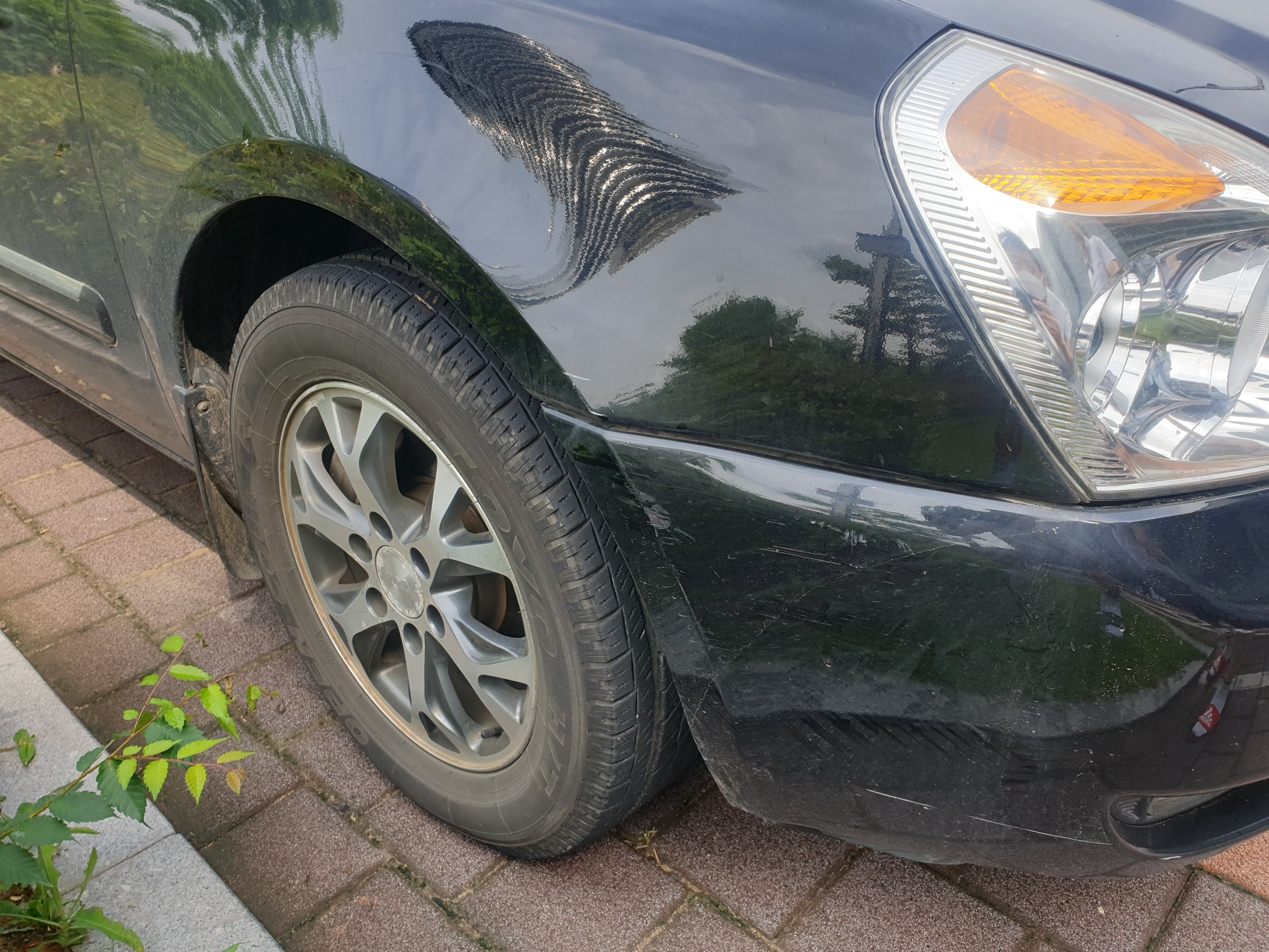 카니발 휀다 사고부위