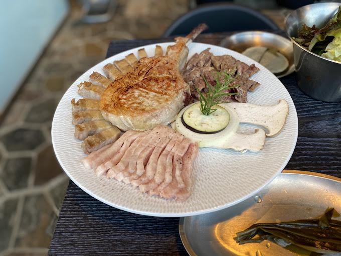 남산 회현동 고기집 '남산의 사계절'