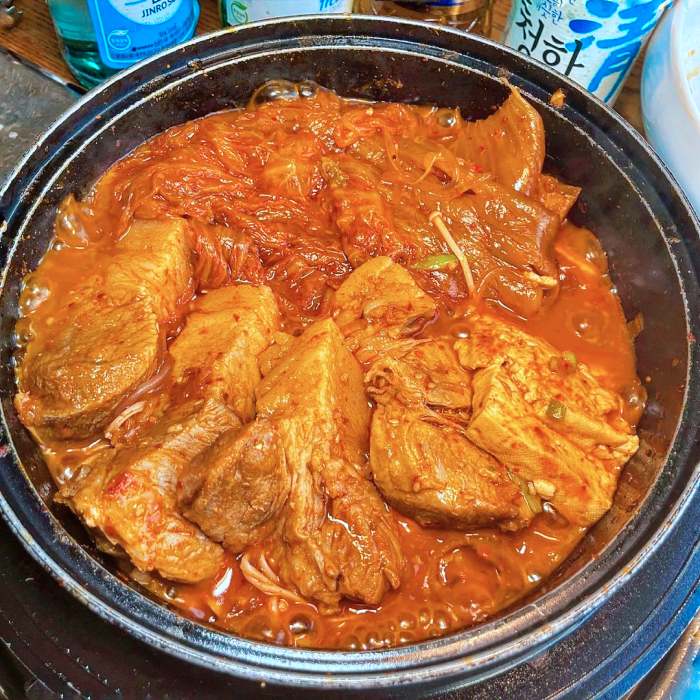 놀라운토요일 놀토 김치찜 부천 중동 사랑 시장 정혁 황민현 더보이즈 주연 추천 맛집