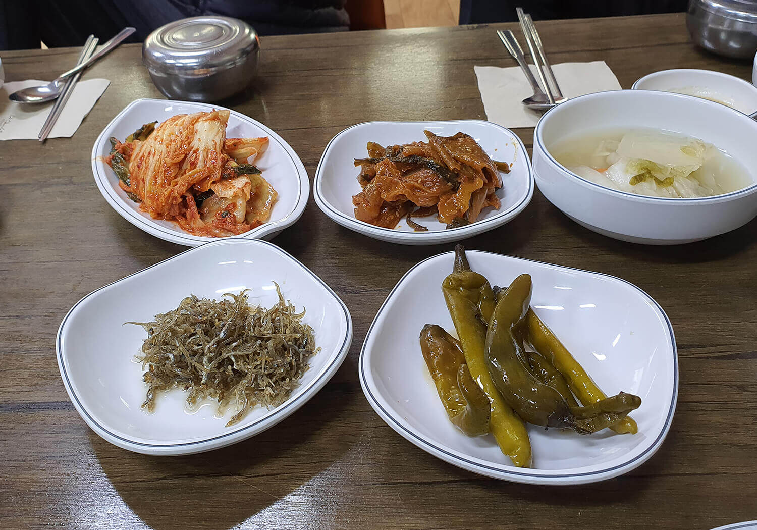 엄마네감자탕 반찬1