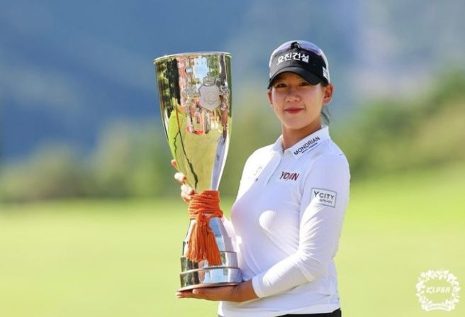 홍지원 프로 나이 프로필 학력 우승상금 총정리: 메이저 퀸의 '러닝 효과'와 가야 CC 공략법 2026 KLPGA