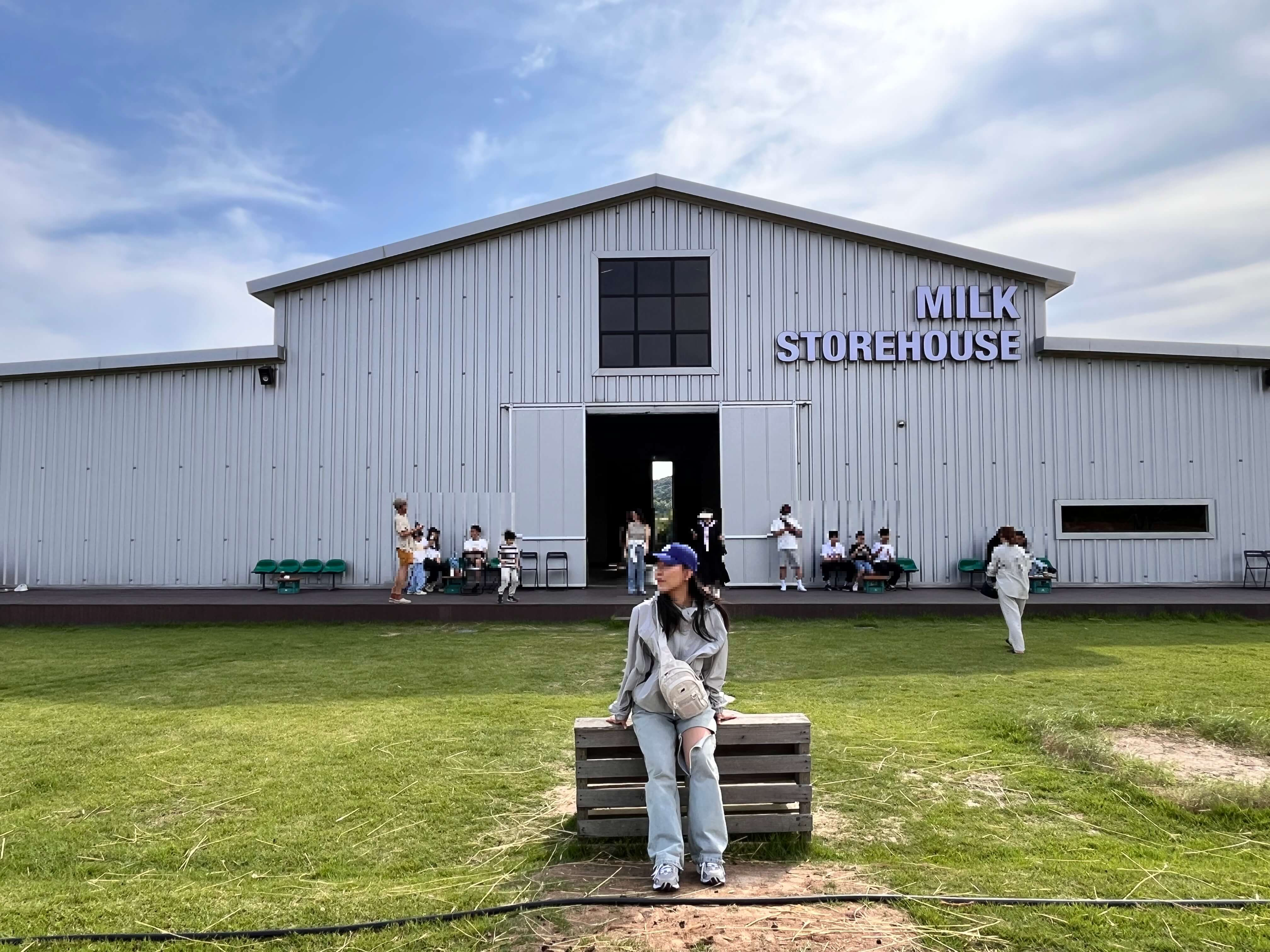 보령 목장 대형카페 우유창고