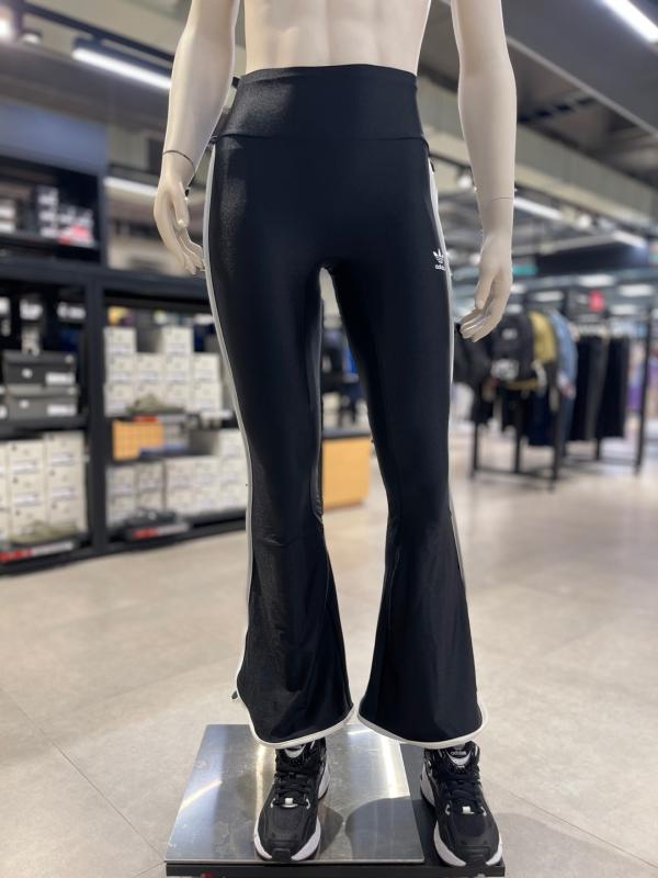 아디다스 오리지널 여성 부츠컷 플레어 레깅스 (LEGGINGS) IC5590