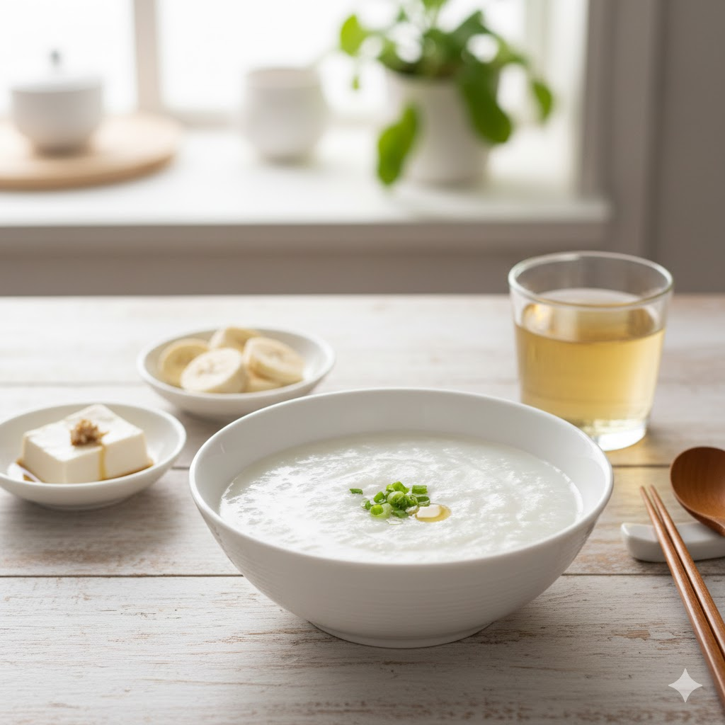 검사 후 먹기 좋은 정갈한 흰 죽 한 그릇 사진