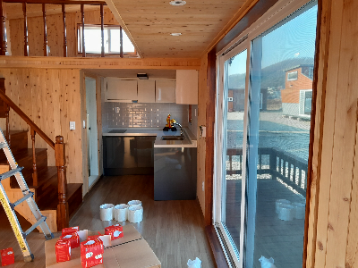 10평 이동식 주택 베란다 창문