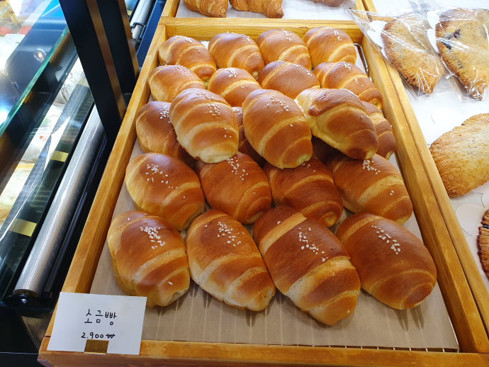 베이커스더즌 -베이커리카페소금빵