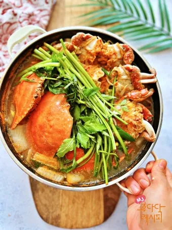 10월 제철음식 꽃게탕 황금레시피 따라하기로_23