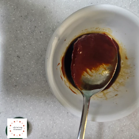 진미채무침-양념장-소주 2수저 넣기