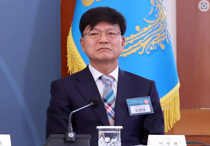 청와대 사퇴 권고: 이병태 규제합리화부위원장 논란 총정리! 나이, 고향, 학력, 전 카이스트 교수 경력, 5.18 성역 발언 파장 및 연관검색어 진상 진단