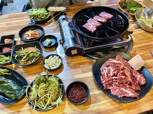 약목식육식당 약목숯불구이 상차림 플레이팅