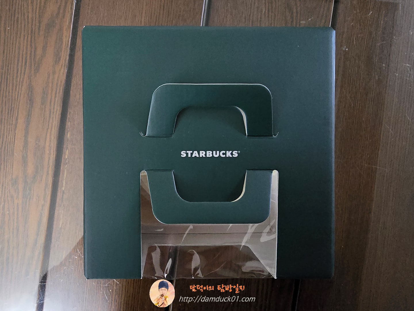 스타벅스 딸기 프레지에 케이크