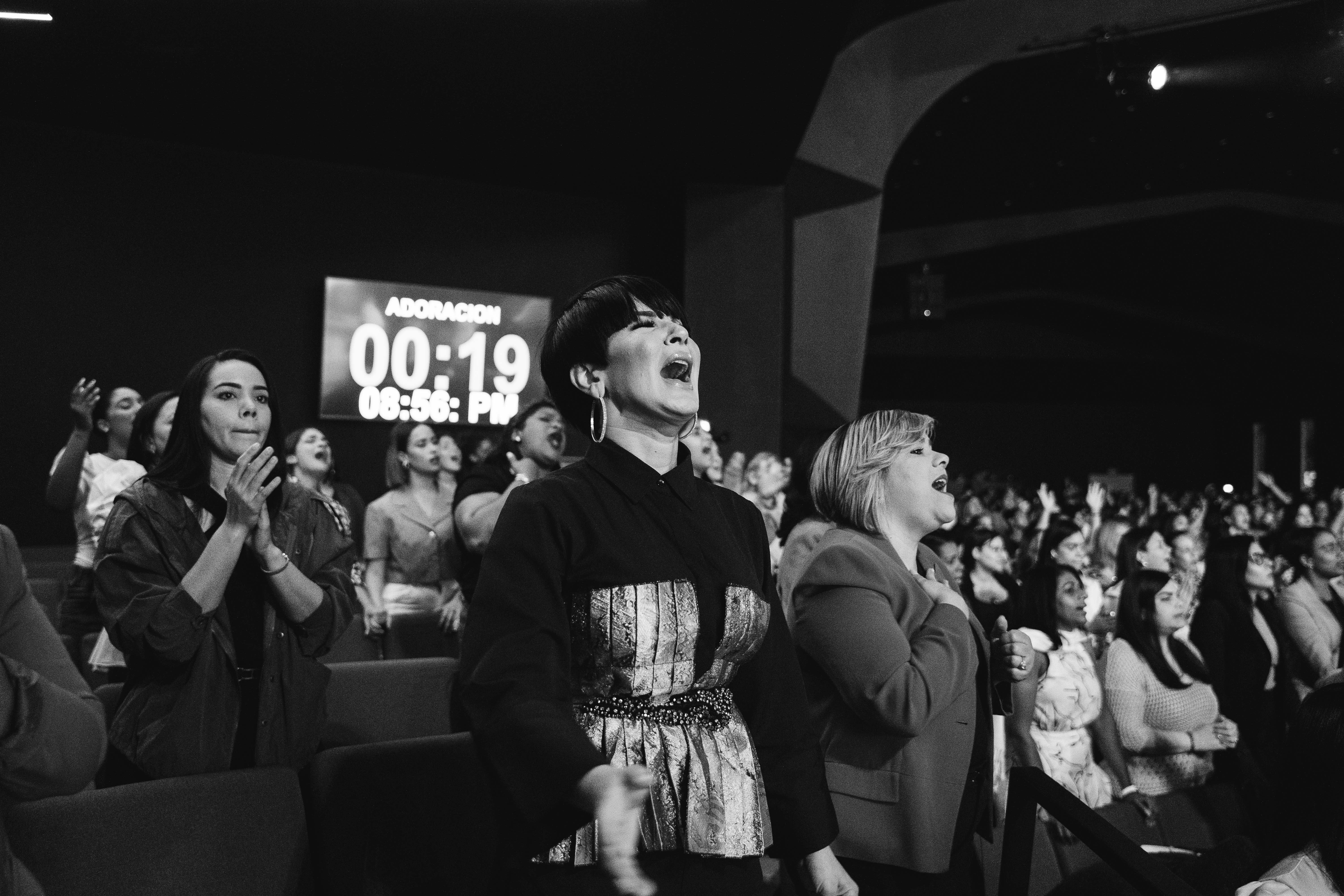 audience serious reaction 관련 사진