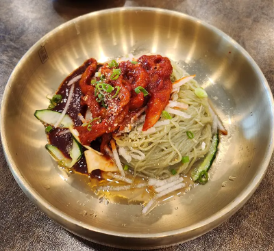 냉면-회-놋그릇