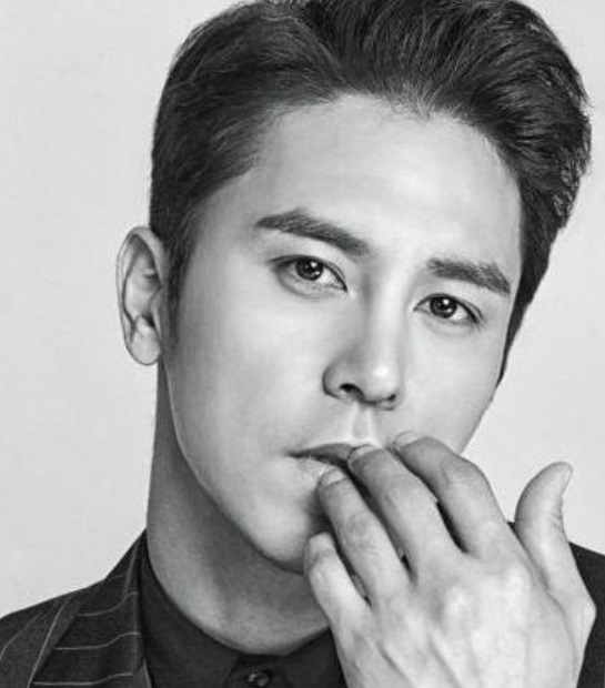 가수 장민호