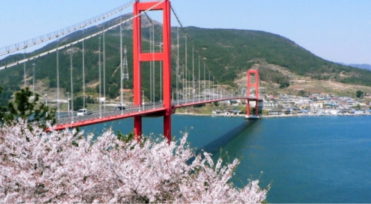 남해대교 전경