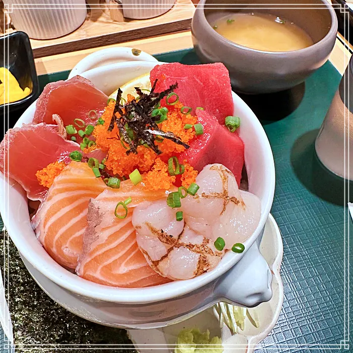생방송 오늘저녁 서울숲, 뚝섬, 성수 투뿔 훈연 한우 덮밥, 성게알, 연어알, 카이센동 맛집