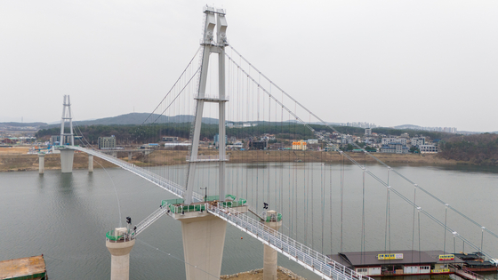 2025 여주 도자기 축제, 도자 향기 따라 걷다 보면 남한강 출렁다리까지!
