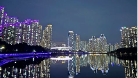 광교호수공원에서 본 아파트