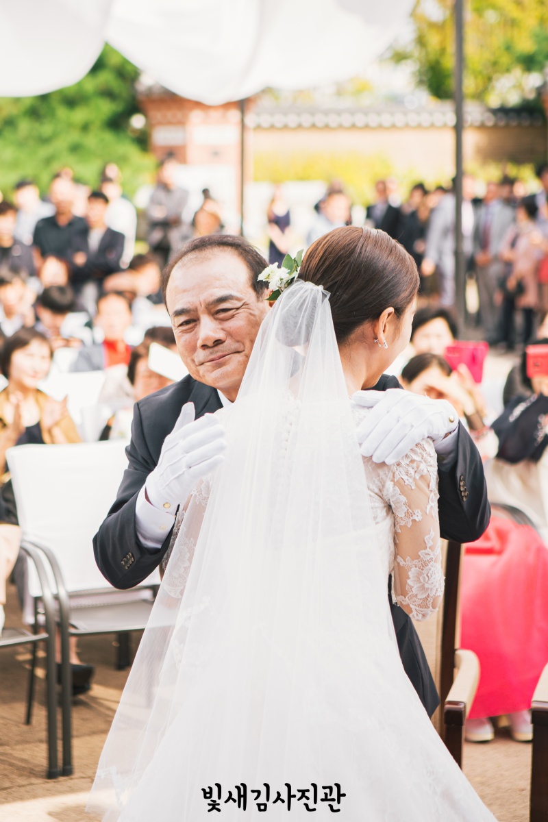 경원재 한옥 야외 결혼식 웨딩 본식스냅 43