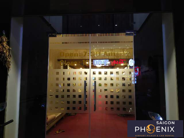 황제 이발관 입구