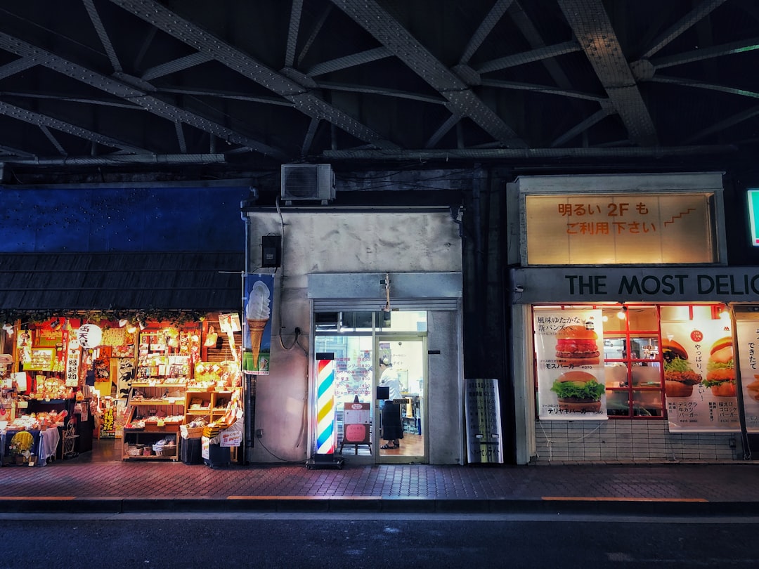 Local.