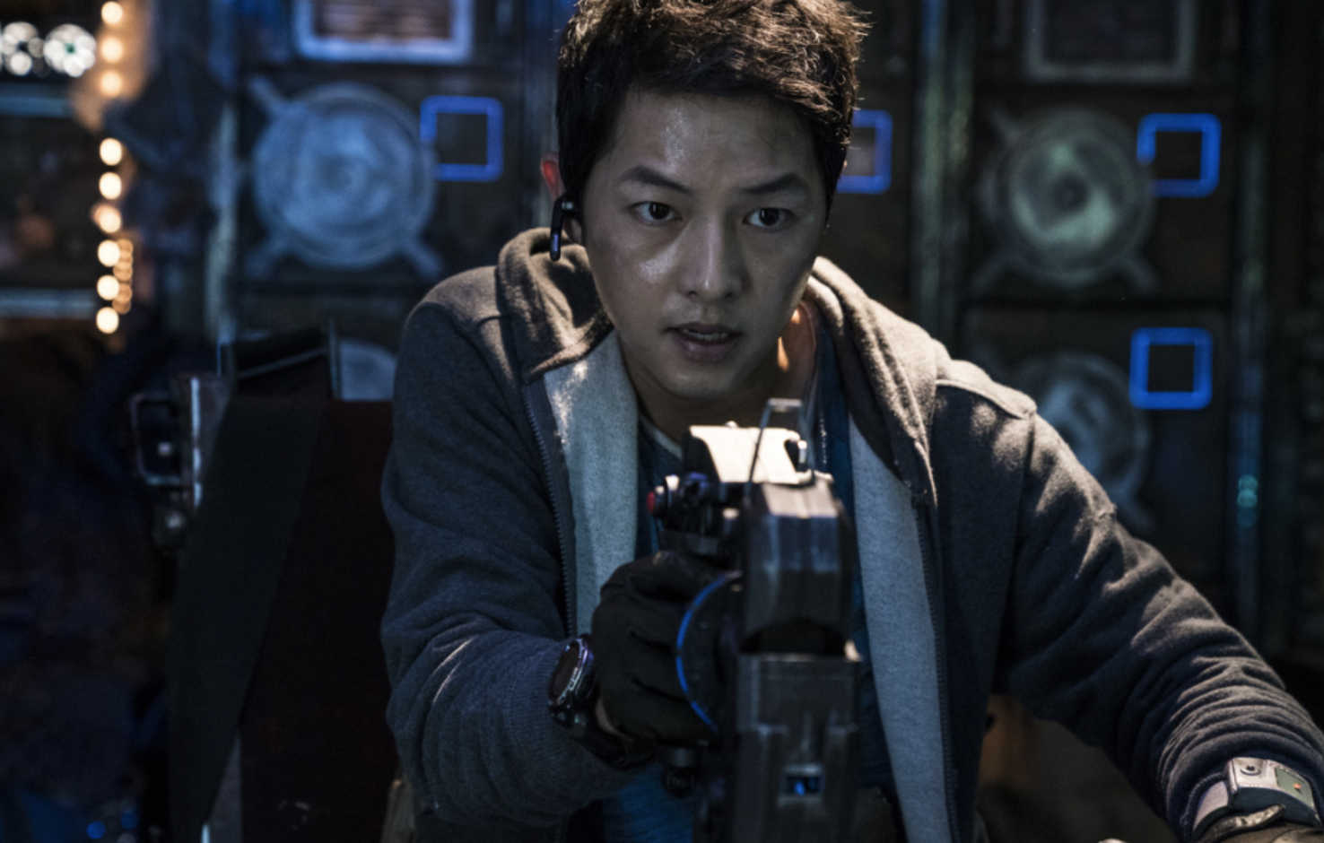 작업에 집중한 태호