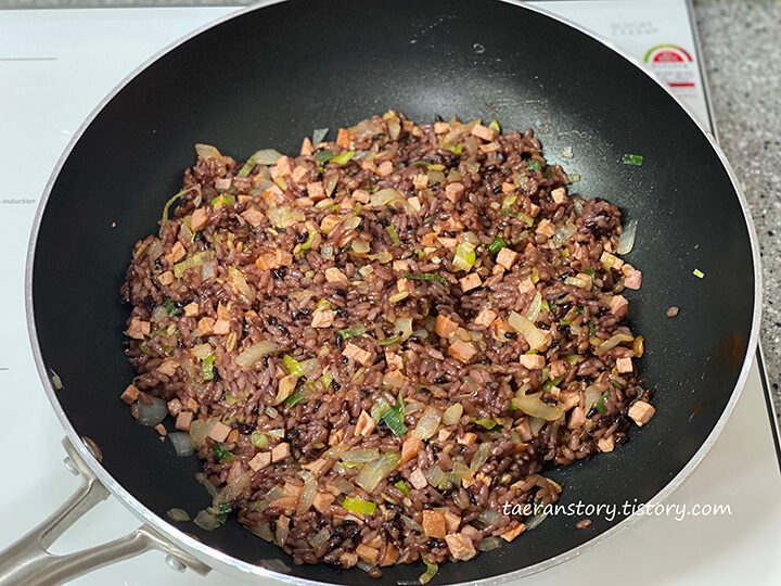 오므라이스-볶음밥