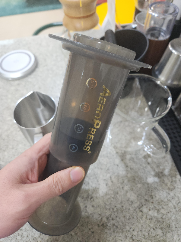 플린저가 결합된 상태로 숫자 1이 윗쪽에 있다. - 역방향 -