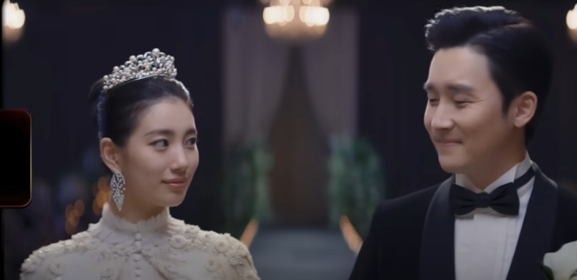 안나는 살아있다