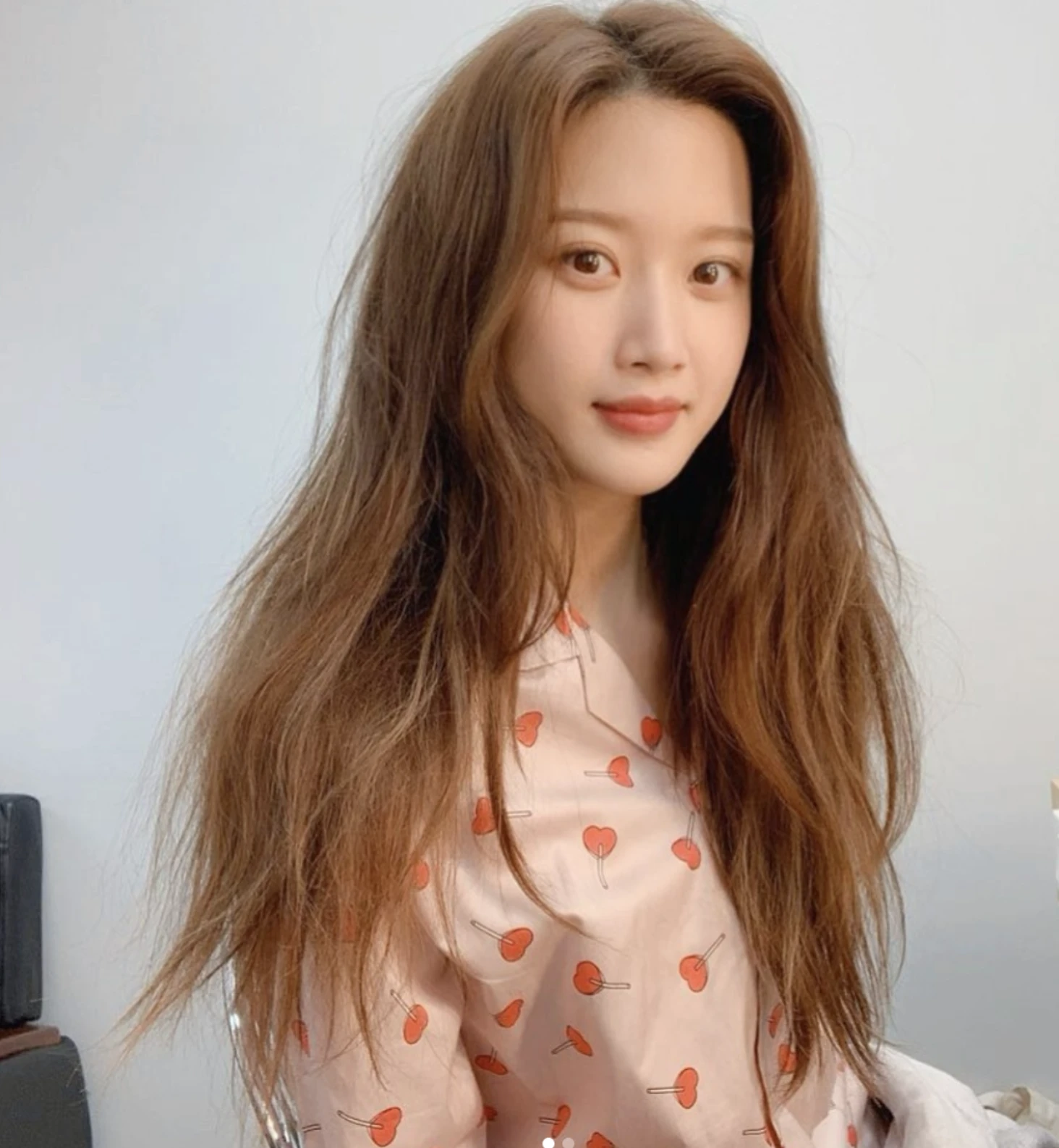 풀어헤친머리-문가영