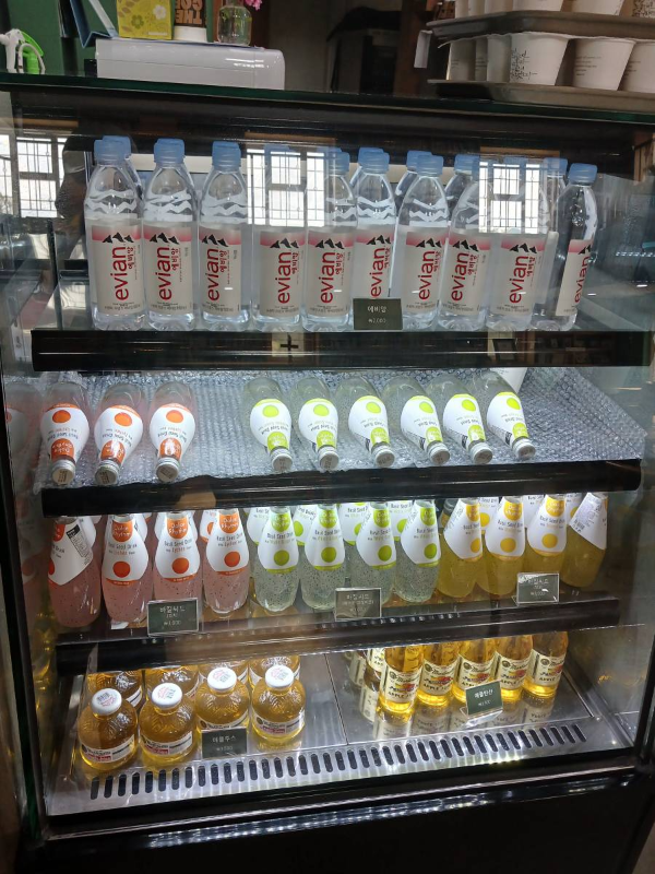 미궁카페 냉장고