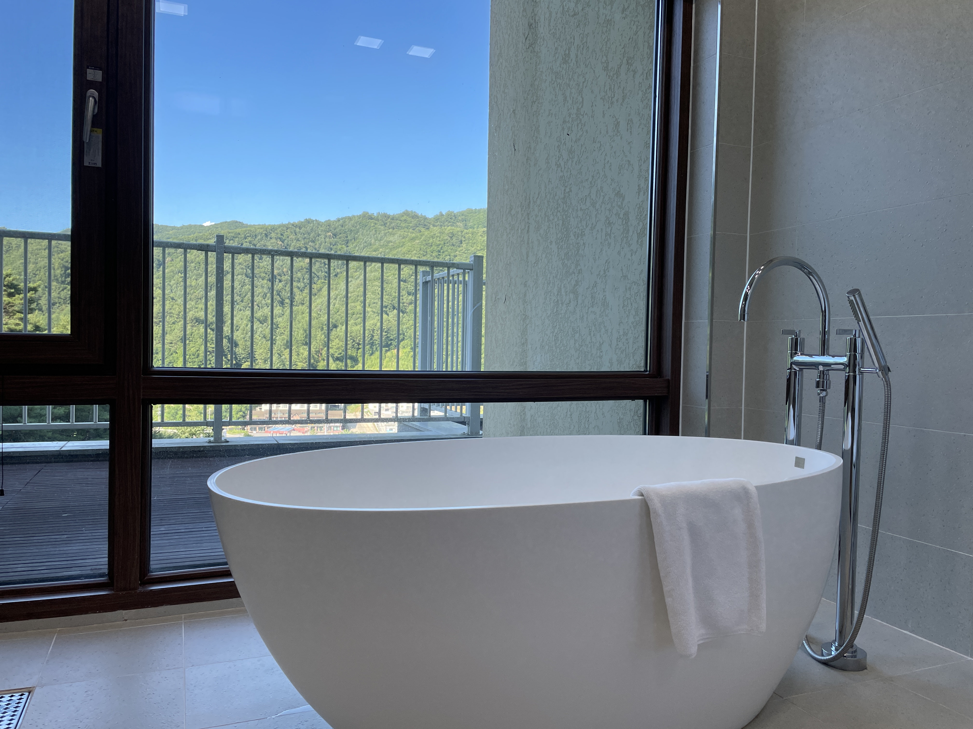 평창 더화이트호텔 테라스 스위트