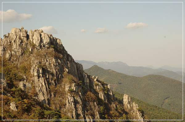 금정산 이미지 / 출처: By Honza Soukup 위키백과