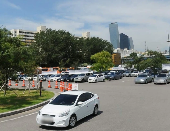 여의도한강 주차장 주말에 유료인가요