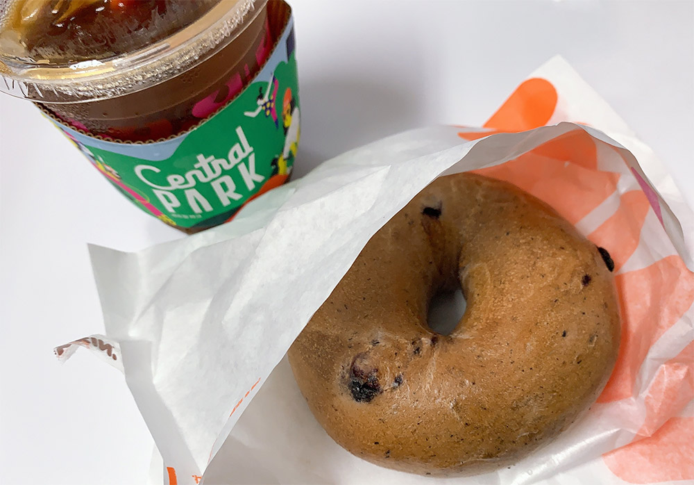 던킨도너츠 센트럴파크와 블루베리베이글