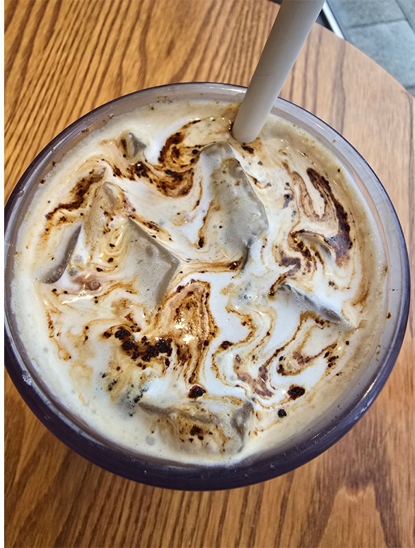 스타벅스 시즌 음료 블랙 글레이즈드 라떼