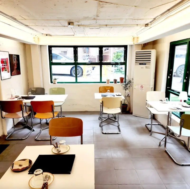 탐키친-매장내부