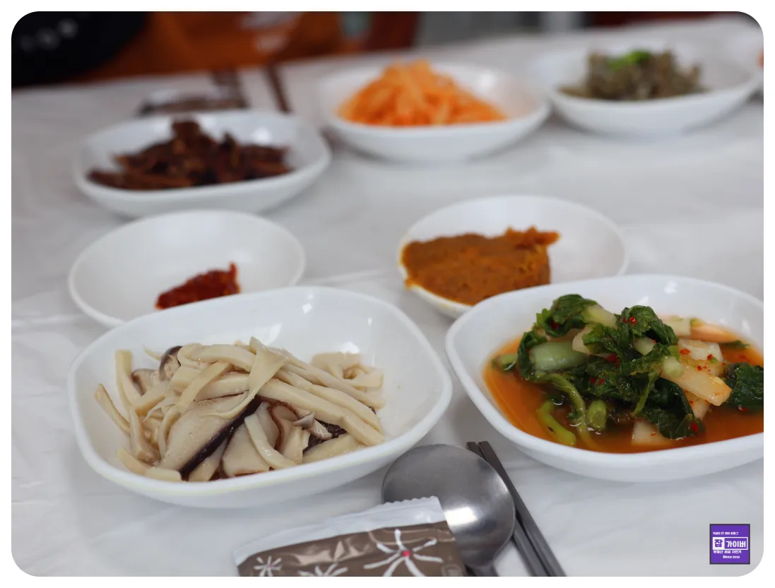 보리향기 밑반찬 구성