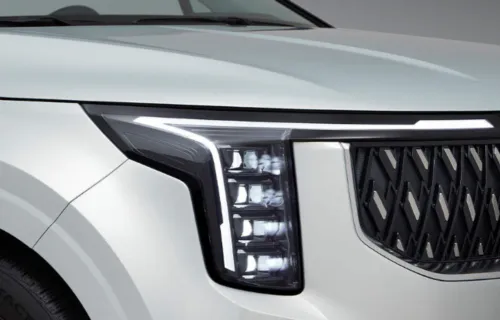 카니발 전면부 LED 헤드램프 디자인