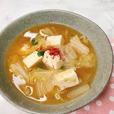 맑고 시원하게 끓인 배추된장국 완성모습